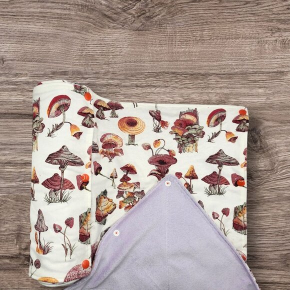 Eco-Friendly Reusable Paper Towels in Mushroom Print - Picture 1 of 4